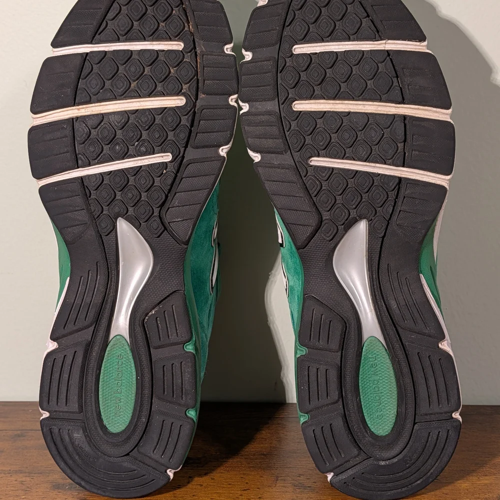 New Balance 990v4 Made in USA St. Patrick’s Day - Anguilla Green Size 8.5 - Picture 10 of 10